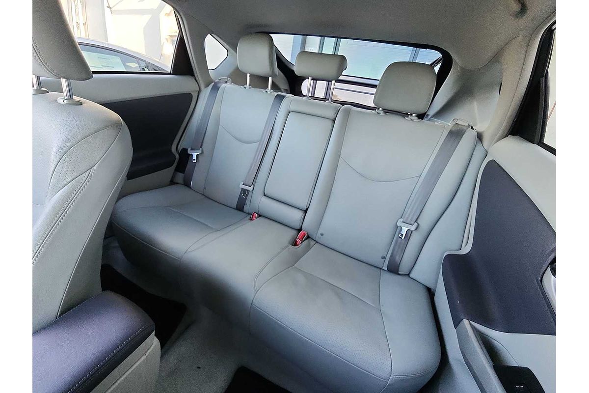 2011 Toyota Prius IV