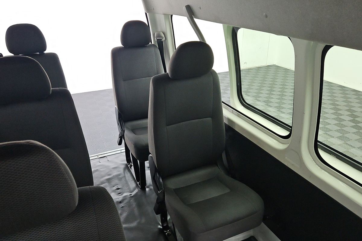 2018 Toyota Hiace Commuter KDH223R