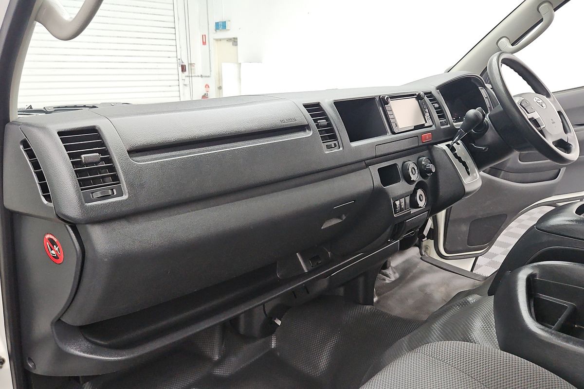 2018 Toyota Hiace Commuter KDH223R