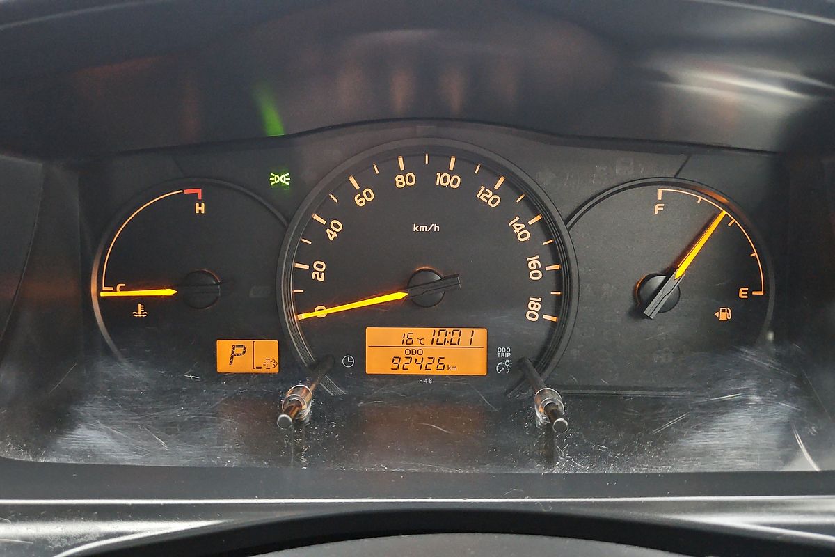 2018 Toyota Hiace Commuter KDH223R