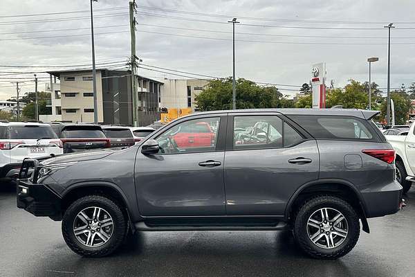 2022 Toyota Fortuner GX GUN156R