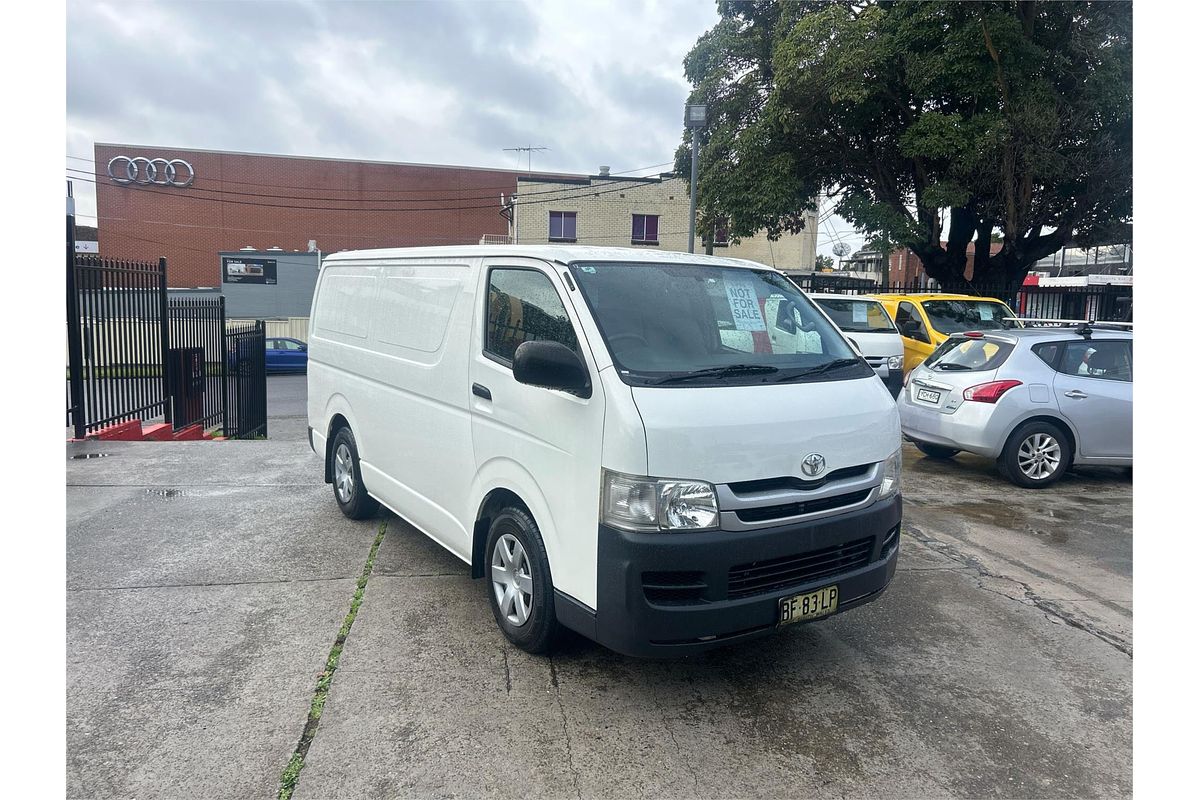 2010 Toyota Hiace TRH201R LWB
