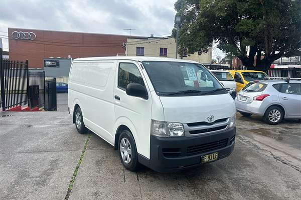 2010 Toyota Hiace TRH201R LWB