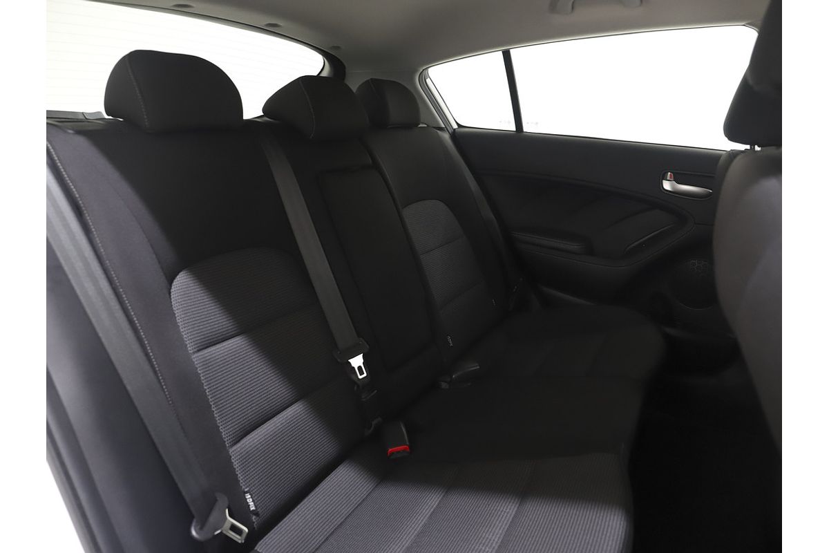 2018 KIA CERATO S (AV) AUTO 5D HATCHBACK 4CYL