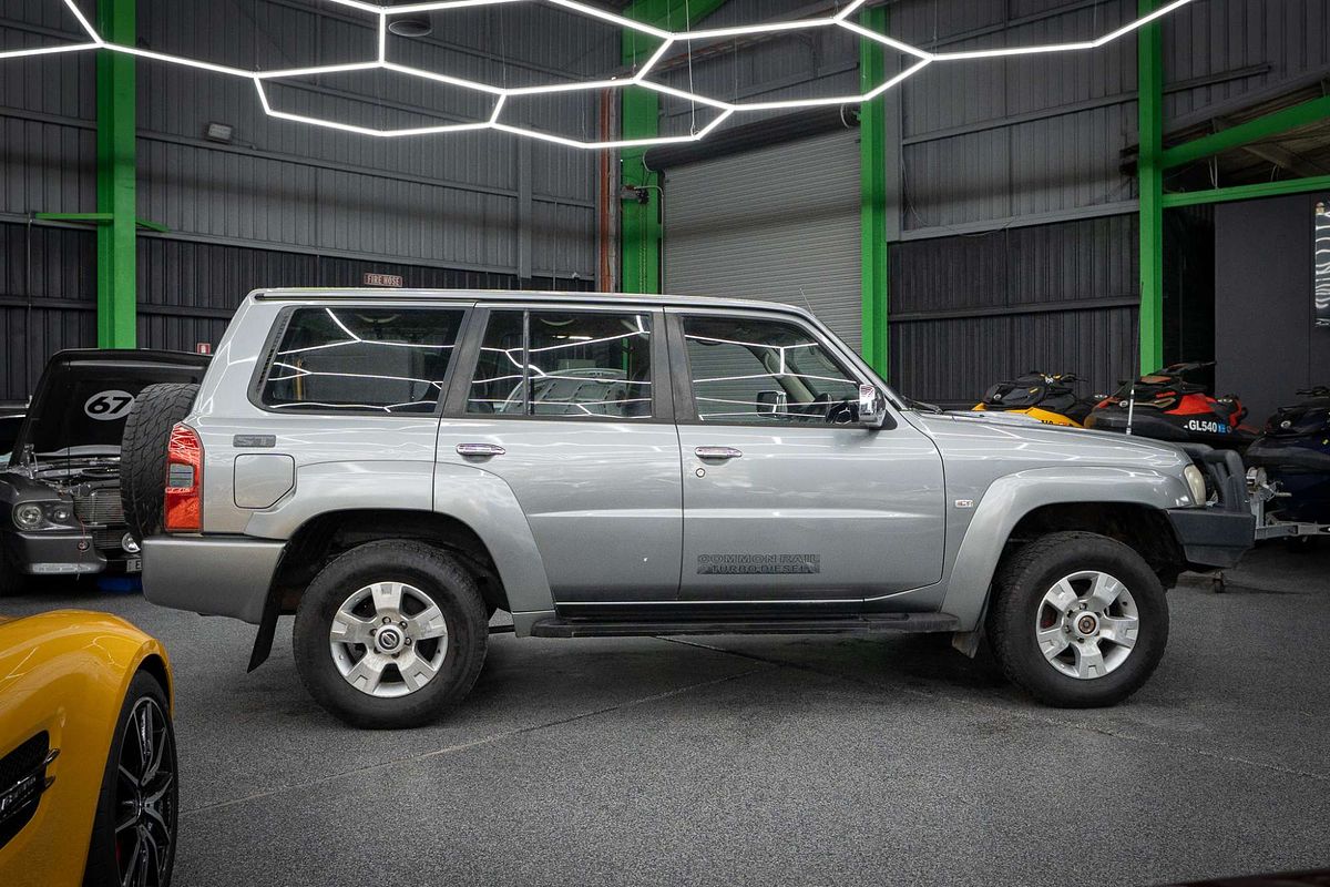 2009 Nissan Patrol ST GU 6