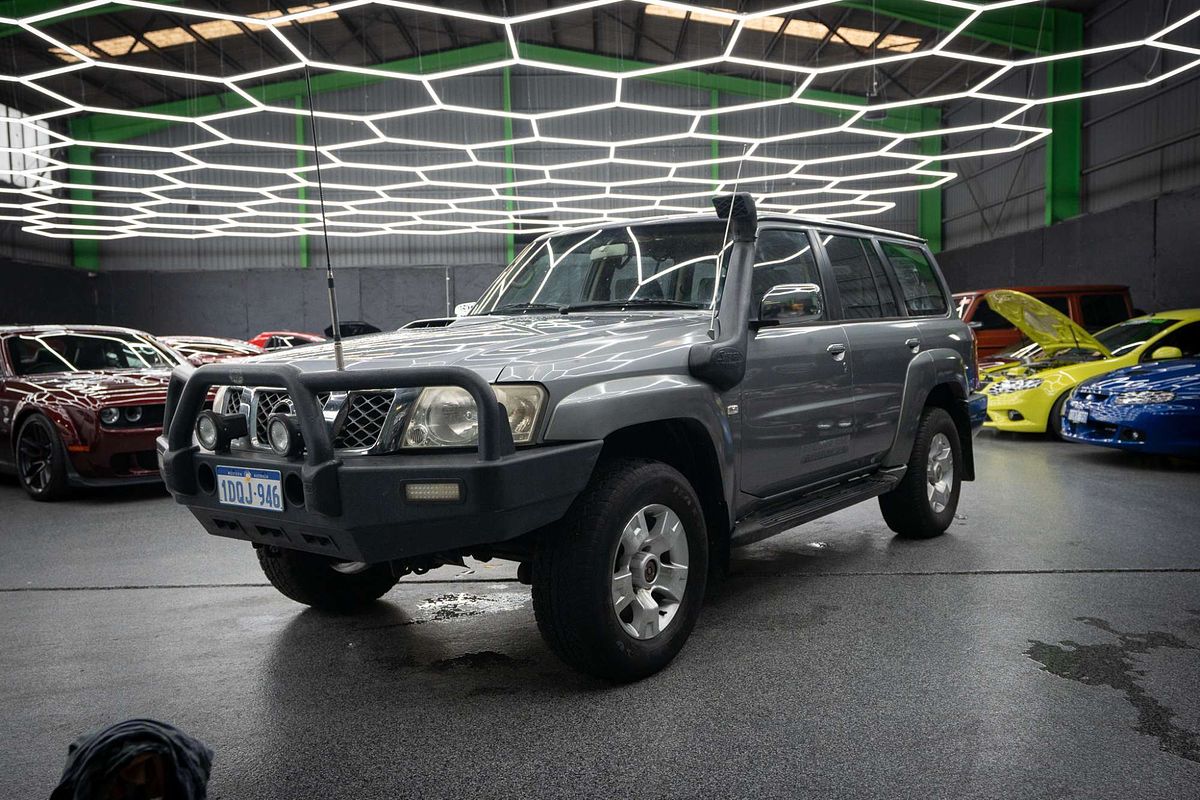 2009 Nissan Patrol ST GU 6