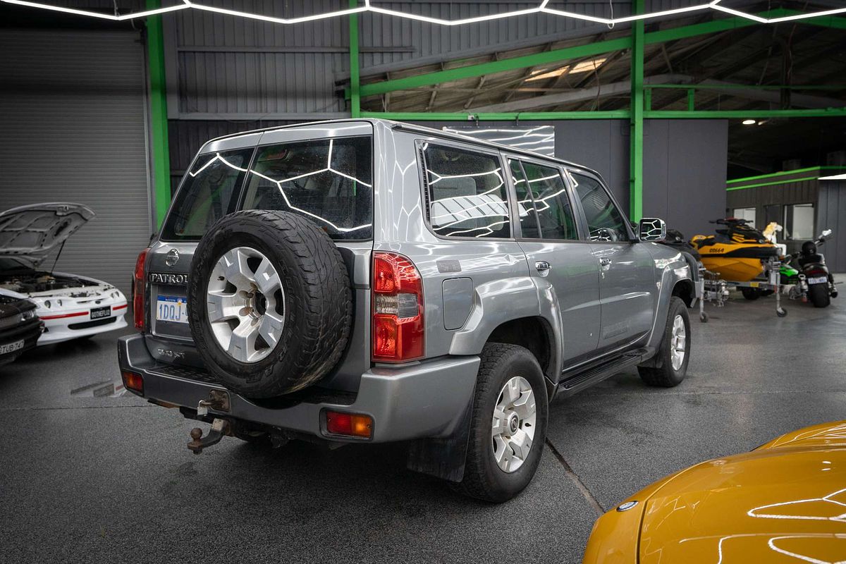 2009 Nissan Patrol ST GU 6