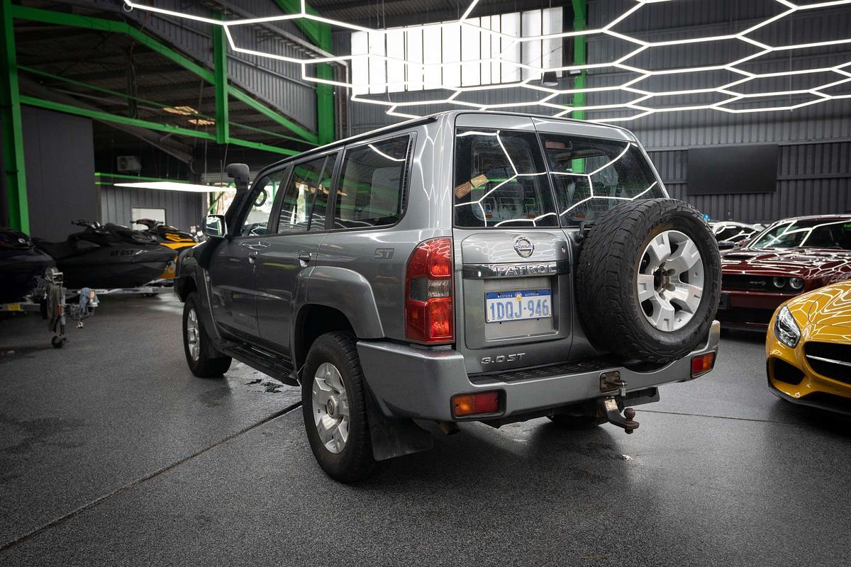 2009 Nissan Patrol ST GU 6