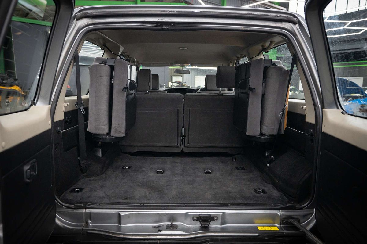 2009 Nissan Patrol ST GU 6