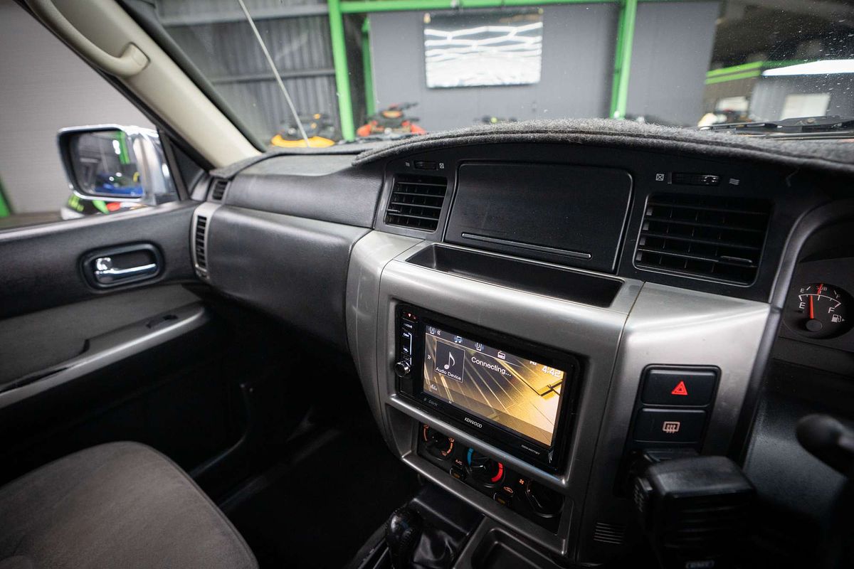 2009 Nissan Patrol ST GU 6