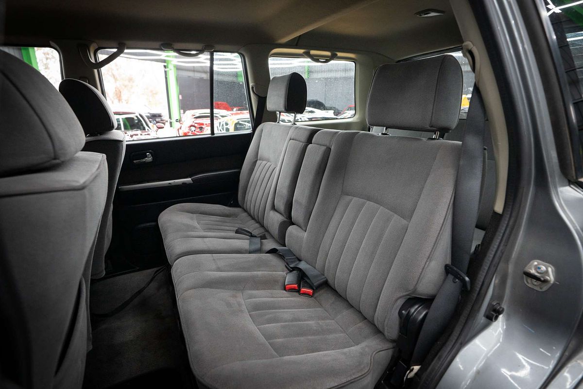 2009 Nissan Patrol ST GU 6