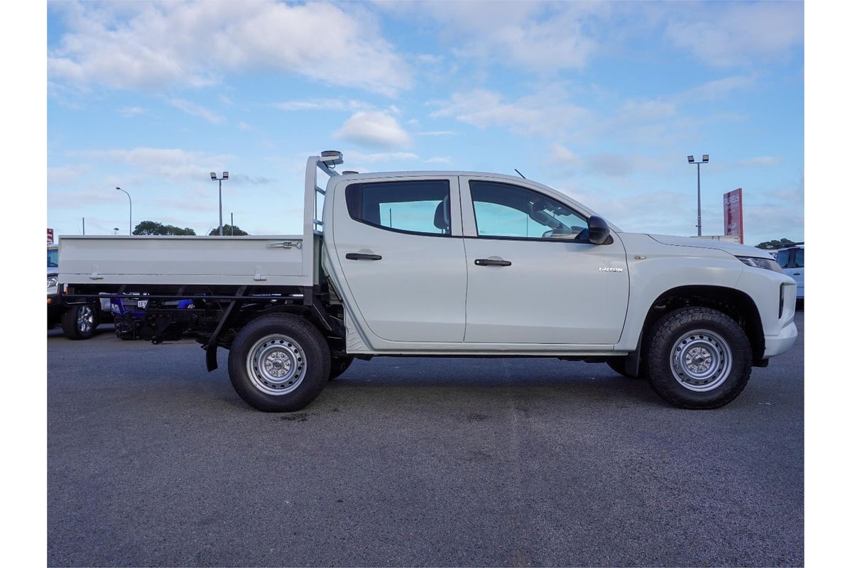2022 Mitsubishi Triton GLX MR 4X4