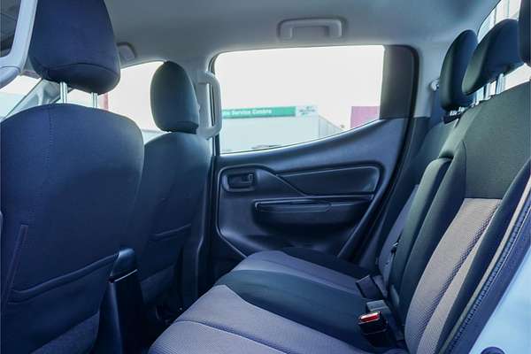 2022 Mitsubishi Triton GLX MR 4X4