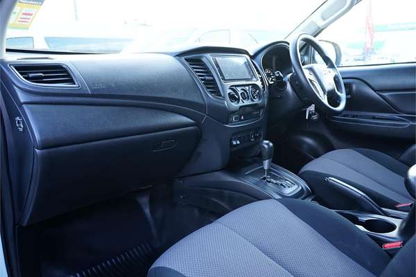2022 Mitsubishi Triton GLX MR 4X4