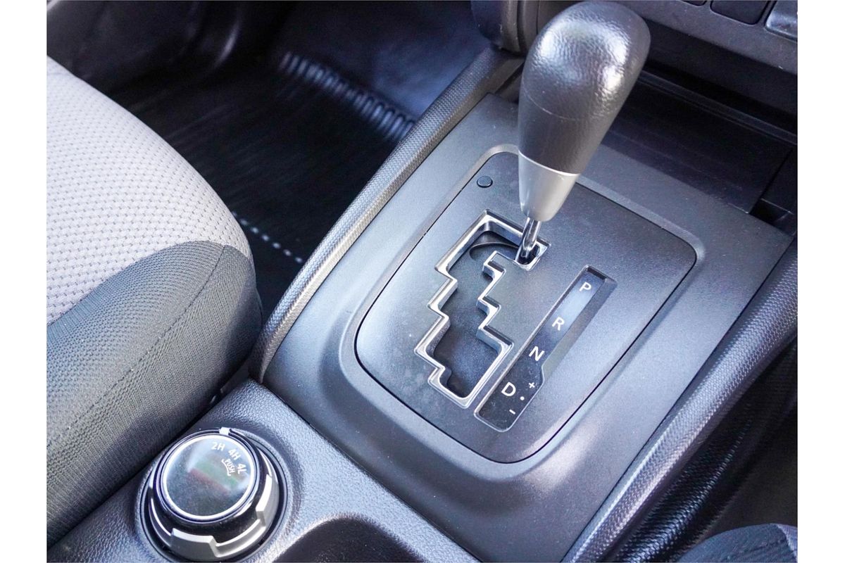 2022 Mitsubishi Triton GLX MR 4X4