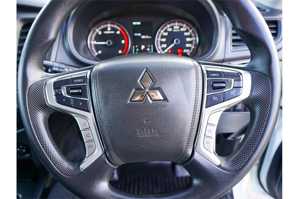 2022 Mitsubishi Triton GLX MR 4X4