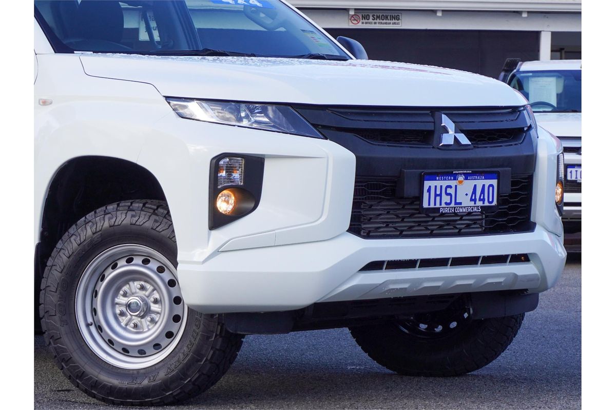 2022 Mitsubishi Triton GLX MR 4X4