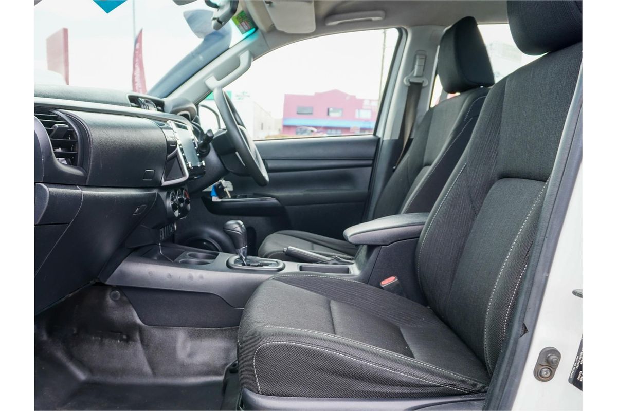 2020 Toyota Hilux SR GUN126R 4X4