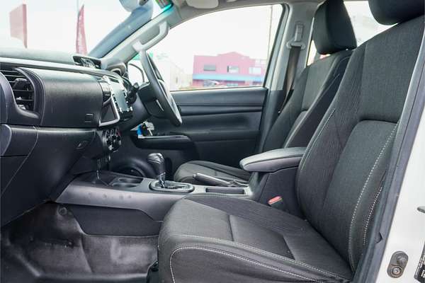 2020 Toyota Hilux SR GUN126R 4X4