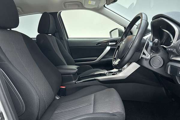 2023 Mitsubishi Eclipse Cross LS YB