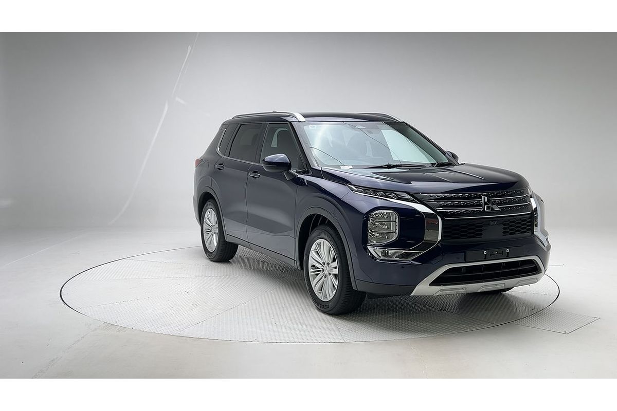 2024 Mitsubishi Outlander LS ZM