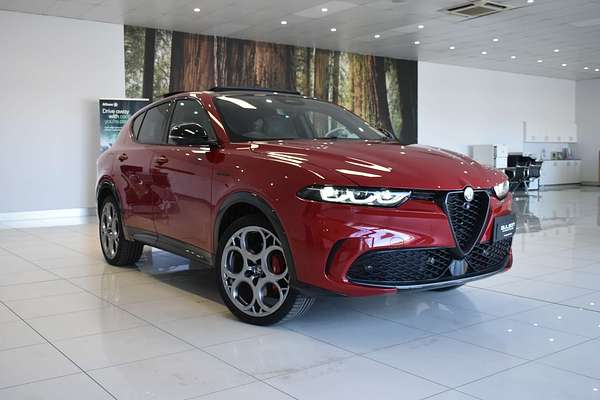 2023 Alfa Romeo Tonale Veloce Plug-In Hybrid