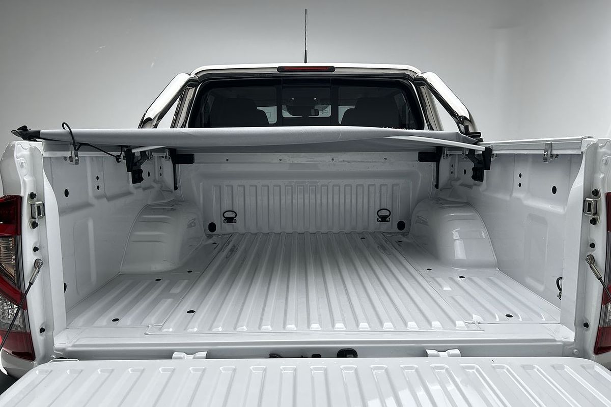 2025 Nissan Navara ST D23 4X4