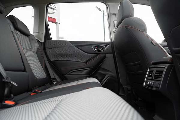 2024 Subaru Forester 2.5i Sport S5