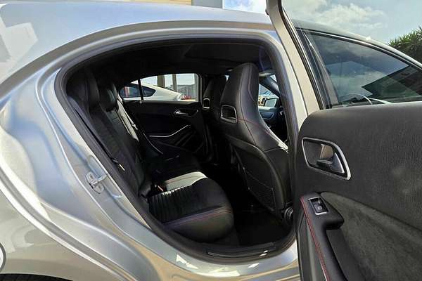 2015 Mercedes-Benz 250 Sport 4Matic 176 MY16