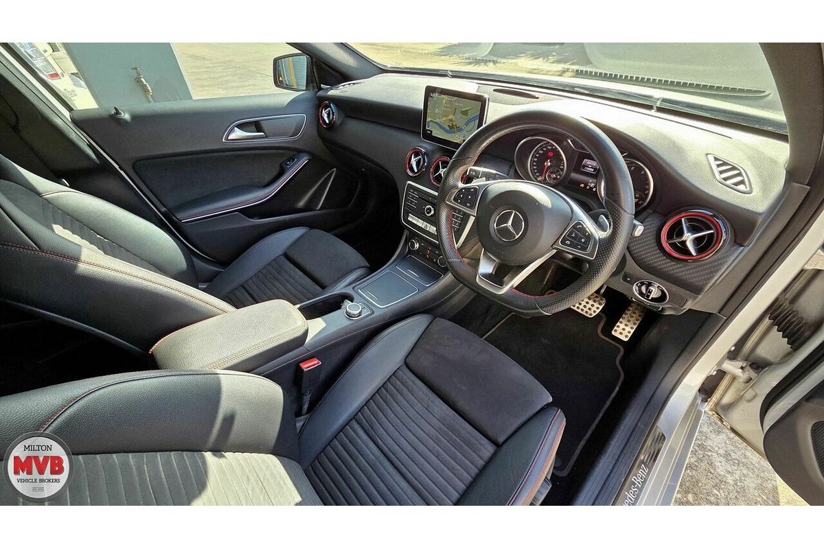 2015 Mercedes-Benz 250 Sport 4Matic 176 MY16