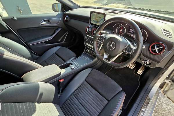 2015 Mercedes-Benz 250 Sport 4Matic 176 MY16
