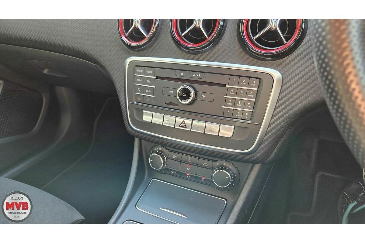2015 Mercedes-Benz 250 Sport 4Matic 176 MY16