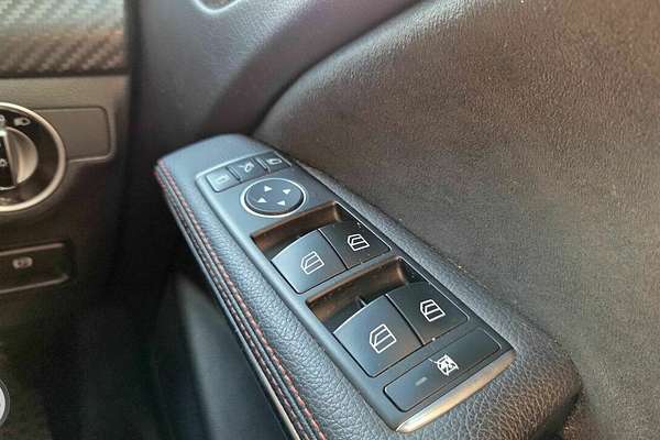 2015 Mercedes-Benz 250 Sport 4Matic 176 MY16
