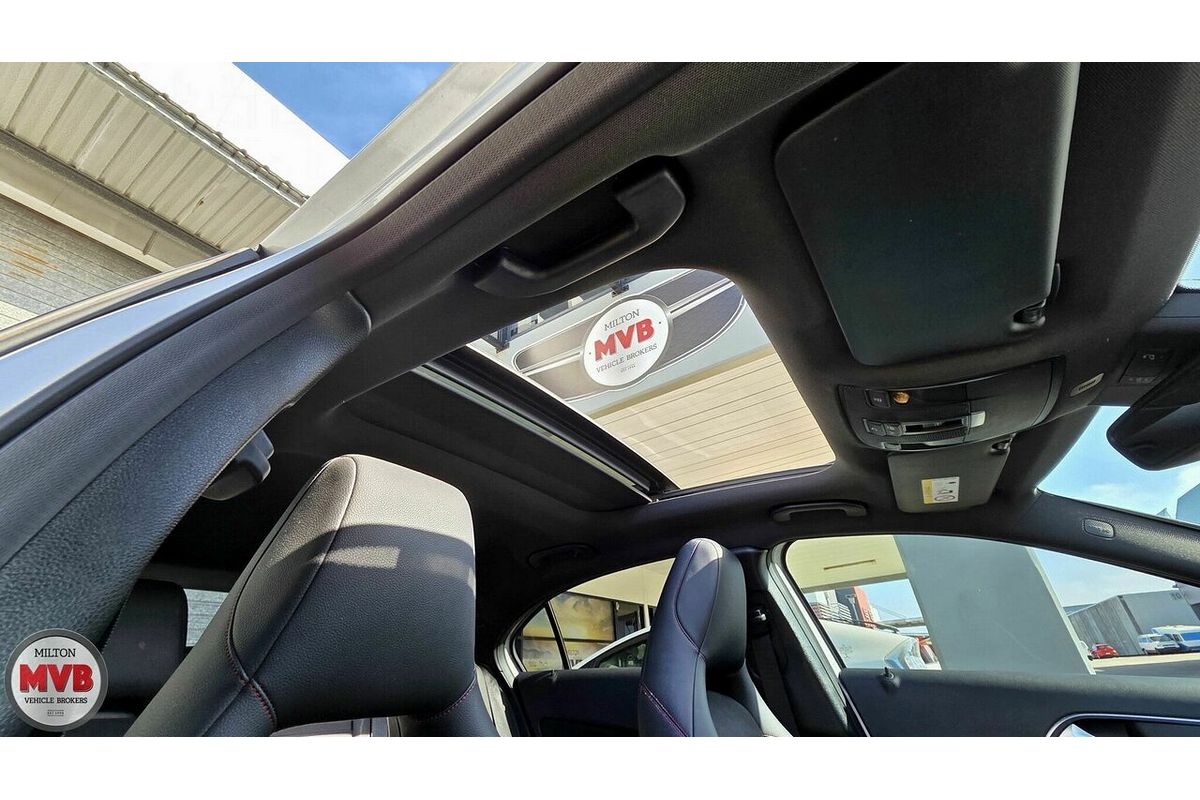 2015 Mercedes-Benz 250 Sport 4Matic 176 MY16