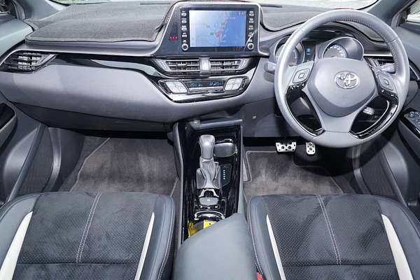 2022 Toyota C-HR GR Sport ZYX10R