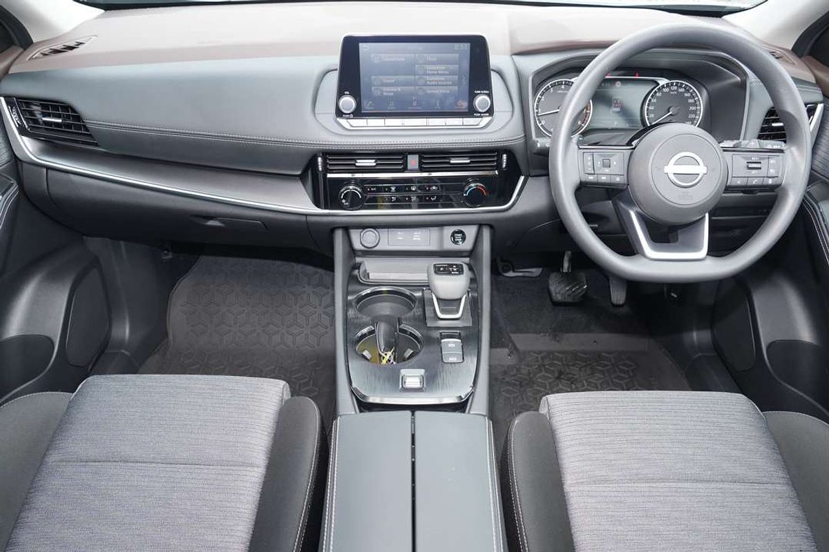 2024 Nissan X-TRAIL ST T33
