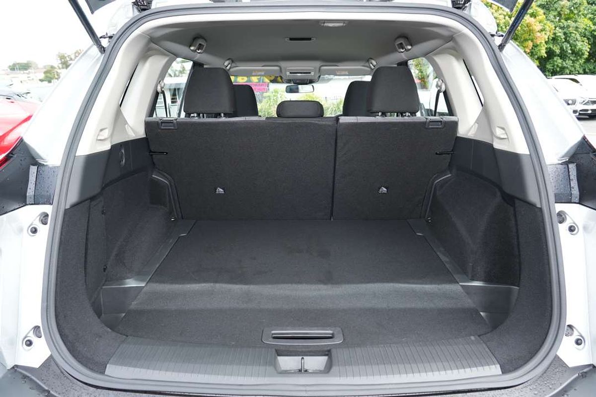 2024 Nissan X-TRAIL ST T33