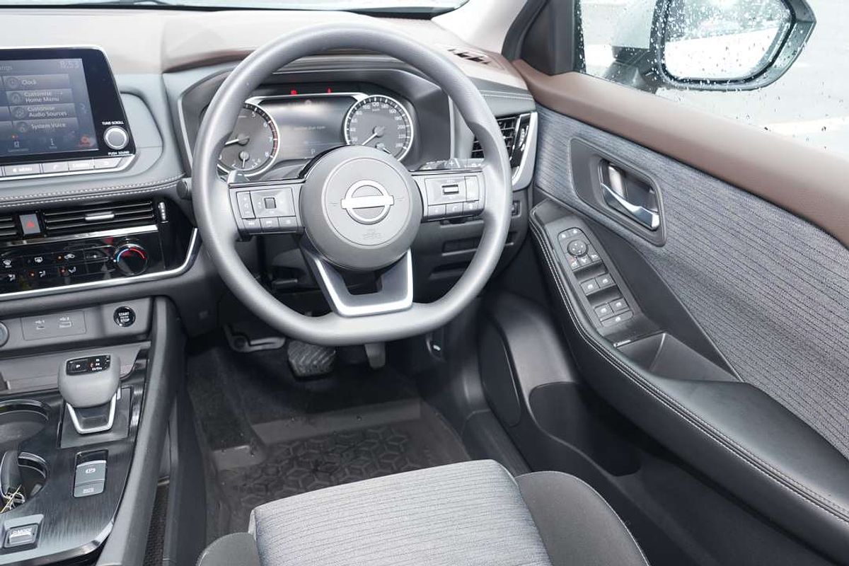 2024 Nissan X-TRAIL ST T33