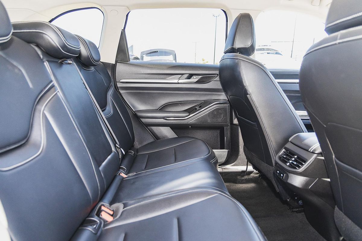 2022 GWM H6 Lux B01