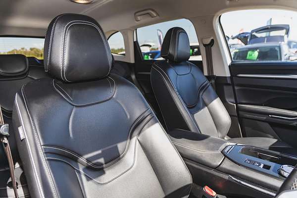 2022 GWM H6 Lux B01