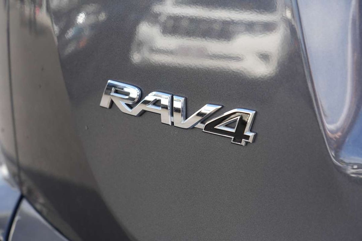 2018 Toyota RAV4 GXL ZSA42R