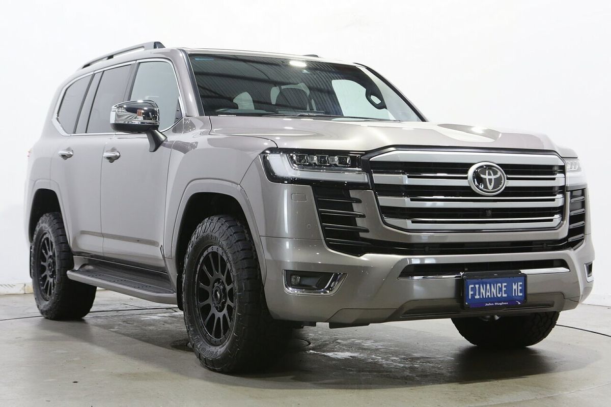 2024 Toyota Landcruiser Sahara ZX FJA300R