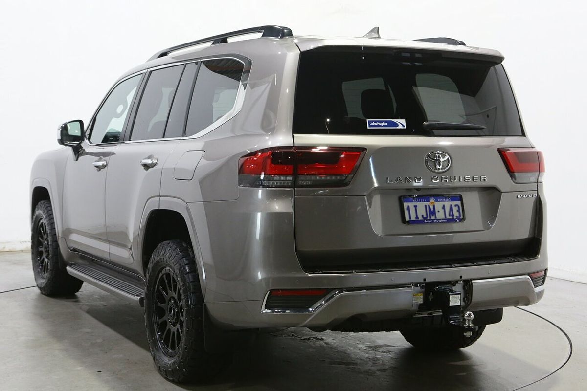 2024 Toyota Landcruiser Sahara ZX FJA300R