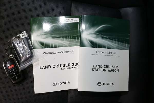 2024 Toyota Landcruiser Sahara ZX FJA300R
