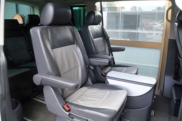 2011 Volkswagen Multivan Edition 25 T5