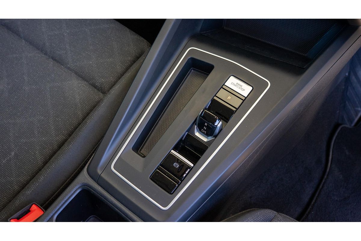 2022 Volkswagen Golf 110TSI Life 8