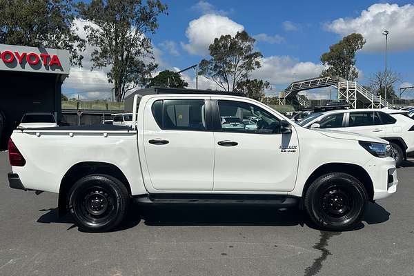 2018 Toyota Hilux SR GUN126R