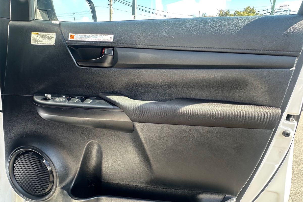 2018 Toyota Hilux SR GUN126R