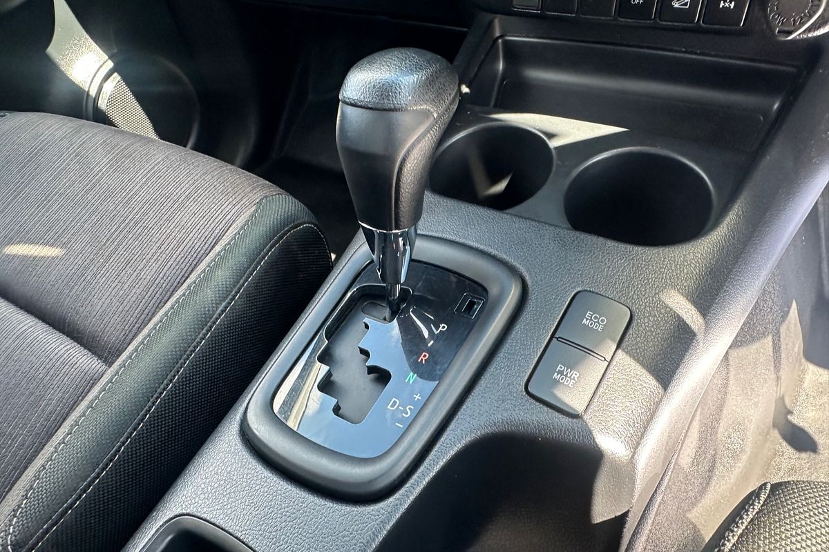 2018 Toyota Hilux SR GUN126R
