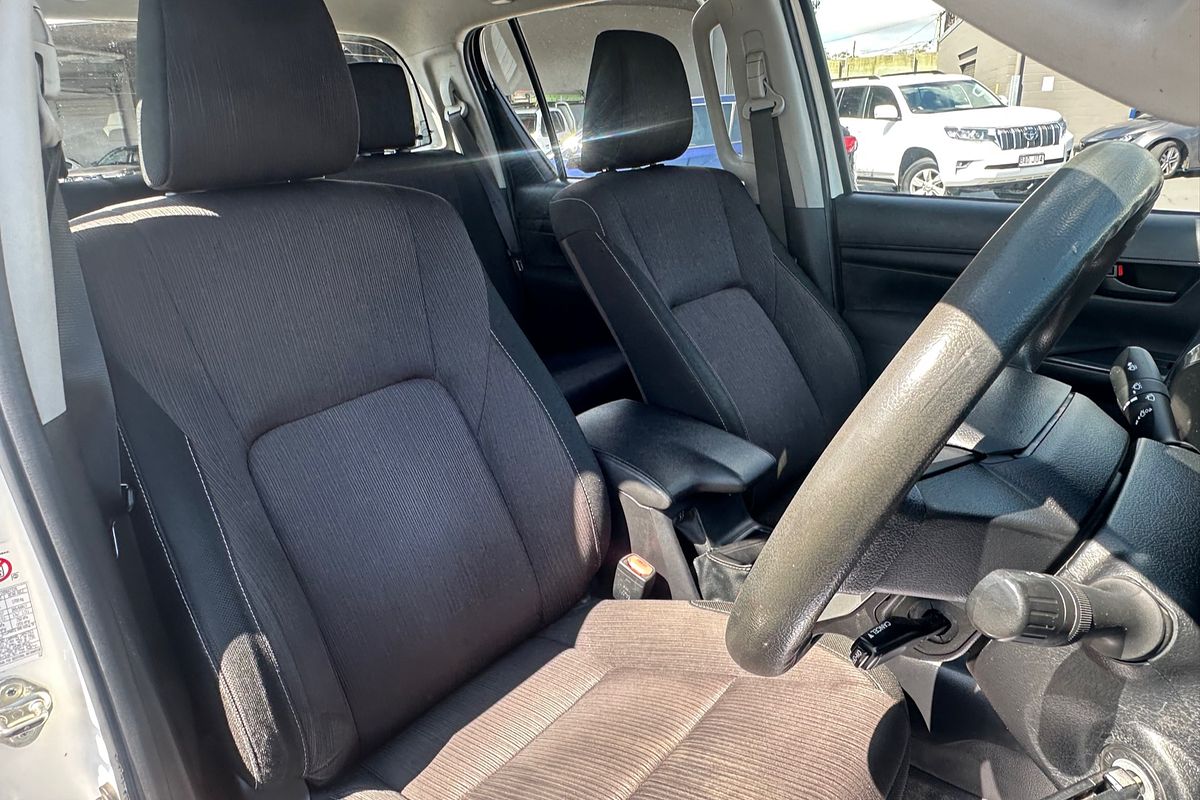 2018 Toyota Hilux SR GUN126R